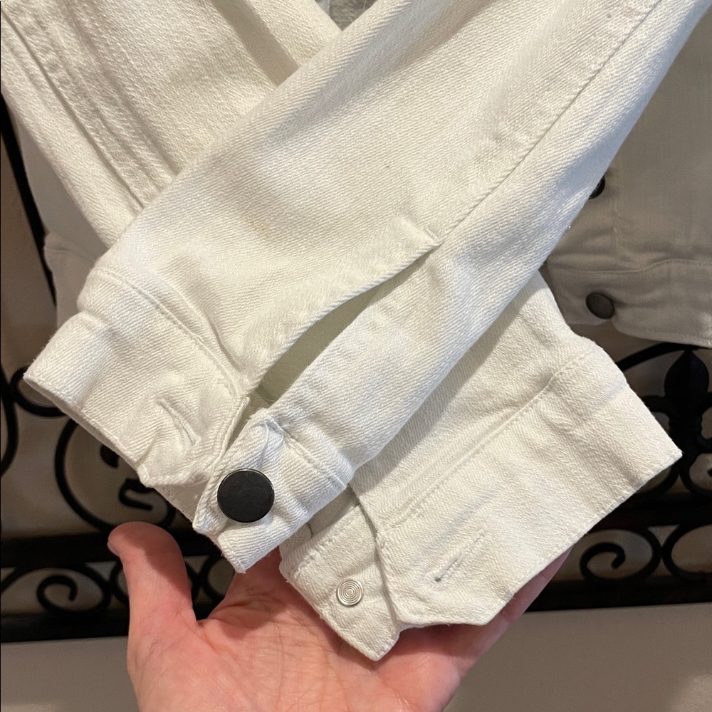 Women's White Denim Jacket by Kut from the Kloth - Picture 6 of 8